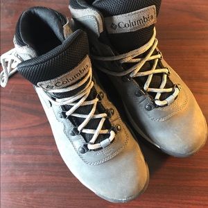Dark gray Columbia hiking boots